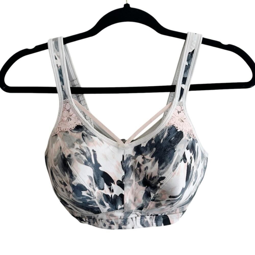 Cacique Sports High Impact Sports Bra Adjustable Straps Molded Cups